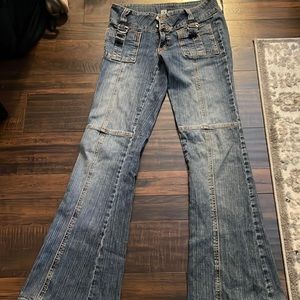 Y2K flare jeans no back pockets